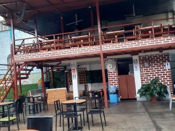 GRAN LOCAL EN ATE