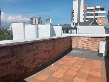PR18701 Apartamento en venta en el sector Aguacatala