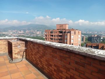 PR18701 Apartamento en venta en el sector Aguacatala