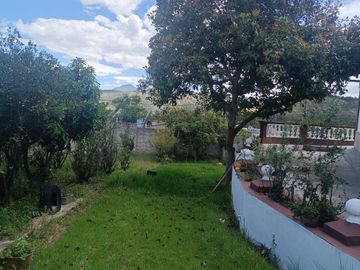 VENDO CASA-QUINTA, SECTOR GUAYLLABAMBA, CON AMPLIO TERRENO, IDEAL PARA LA FAMILA