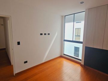 Departamento Flat en Venta con Vista Lateral Al Mar en Miraflores