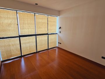 Departamento Flat en Venta con Vista Lateral Al Mar en Miraflores