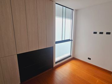 Departamento Flat en Venta con Vista Lateral Al Mar en Miraflores