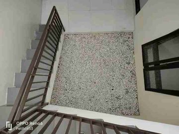 Rumah Baru 1,5 Lantai Luas 80 di Tombro Sukarno Hatta Suhat