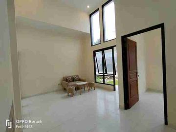 Rumah Baru 1,5 Lantai Luas 80 di Tombro Sukarno Hatta Suhat