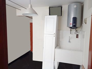 Surco MONTERRICO - Venta Departamento 2do. PISO - 140m² de 4Dorm+2Cocheras Paralelas Excelente ubicación