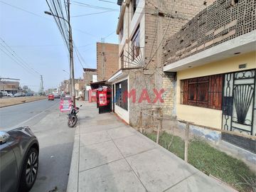 Casa a Precio de Terreno en Venta Cerca a UCV SJL