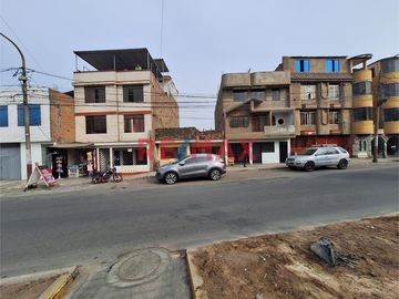 Casa a Precio de Terreno en Venta Cerca a UCV SJL