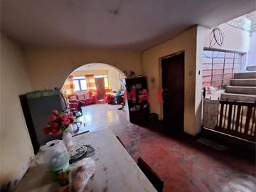 Casa a Precio de Terreno en Venta Cerca a UCV SJL