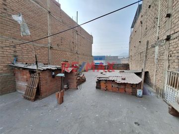 Casa a Precio de Terreno en Venta Cerca a UCV SJL