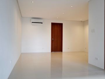 FOR SALE - Three Storey Brand New Units at Multinational Village, Paranaque City