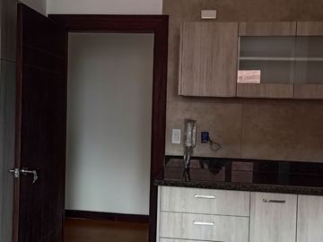 DEPARTAMENTE EN VENTA (POR ESTRENAR), SECTOR GONZALEZ SUAREZ, $253.500