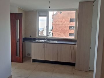 DEPARTAMENTE EN VENTA (POR ESTRENAR), SECTOR GONZALEZ SUAREZ, $253.500