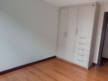 DEPARTAMENTE EN VENTA (POR ESTRENAR), SECTOR GONZALEZ SUAREZ, $253.500