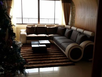 FOR SALE! 360sqm 2-Floor Penthouse with 2 Parking at Skyway Twin Towers, Pasig