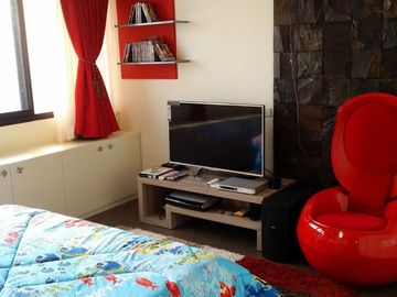 FOR SALE! 360sqm 2-Floor Penthouse with 2 Parking at Skyway Twin Towers, Pasig