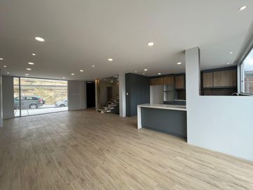 Casa en venta en la Urb. Graciela Eguiguren