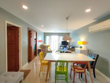 For sale, luxury condo, Panna Residence Nimman, in the heart of Chiang Mai's economic area