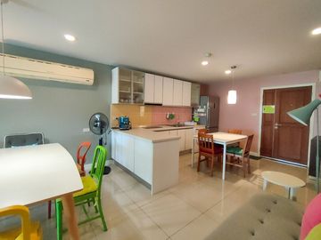 For sale, luxury condo, Panna Residence Nimman, in the heart of Chiang Mai's economic area
