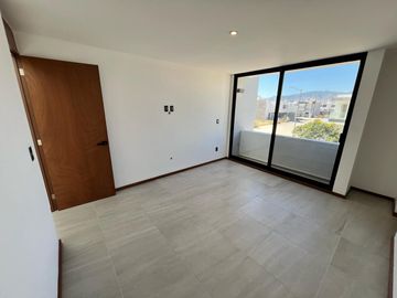 CASAS EN PRE-VENTA CON MUY BUENA DISTRIBUCIÓN
