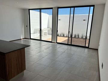 CASAS EN PRE-VENTA CON MUY BUENA DISTRIBUCIÓN