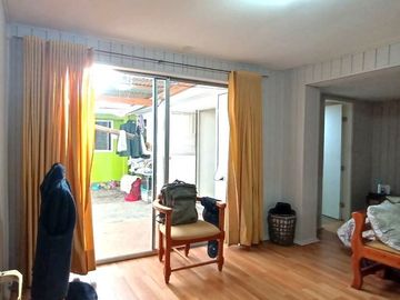 Los Fundadores, Casa de 90 MT2 $ 140.000.000.