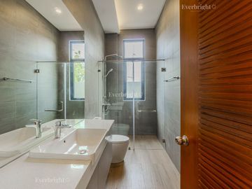 Manila Southwoods 5BR for Sale