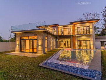 Manila Southwoods 5BR for Sale