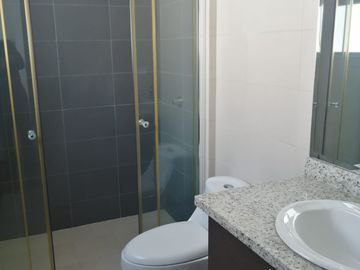 OPORTUNIDAD CASA AMPLIA 260m2 3 HABITACIONES SAN JUAN CUMBAYA