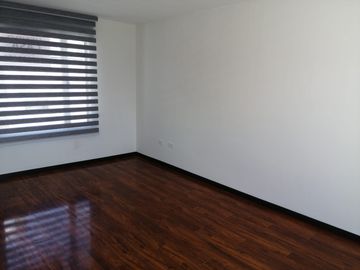 OPORTUNIDAD CASA AMPLIA 260m2 3 HABITACIONES SAN JUAN CUMBAYA