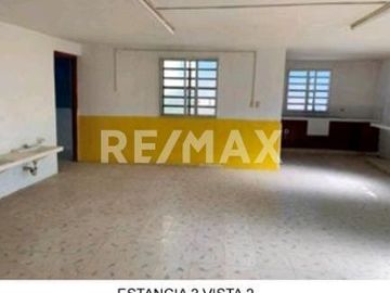 LOCAL-COMERCIAL EN VENTA.