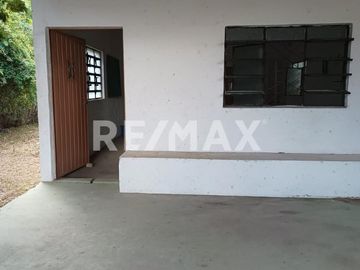 LOCAL-COMERCIAL EN VENTA.