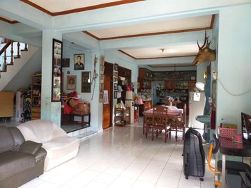 Rumah Induk dan Kos dekat Banyak Kampus dan Amplaz