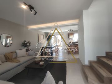 Casa en Queretaro con estacionamiento semitechado ppasillo lateral Entrega Inmediata Zire Zona Zakia condominio con alberca