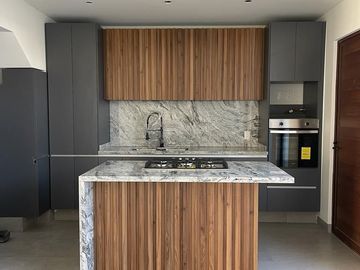 Venta casa nueva y acabados de lujo., San Mateo Atenco.  EDOMEX, Fraccionamiento la Esmeralda.
