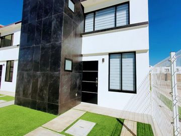 CASA EN VENTA - 2 modelos de 2 y 3 recamaras de entrega inmediata - León Gto