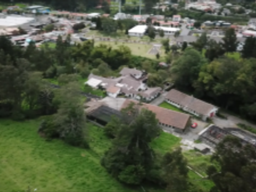 Vendo 37.700 M2 en el Valle de Los Chillos, sector San Luis Shopping, 9 9 9 0 1 0 2 3 2