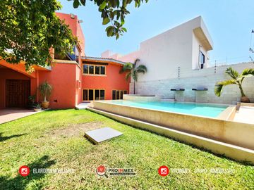 CASA EN VENTA CON ALBERCA Y JARDÍN AMPLIOS ESPACIOS JARDINES DE MOCAMBO