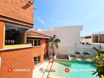 CASA EN VENTA CON ALBERCA Y JARDÍN AMPLIOS ESPACIOS JARDINES DE MOCAMBO