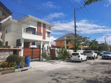 NEWLY BUILT FURNISHED MODERN HOME NEAR SM AND MCARTHUR HWAY SAN FERNANDO