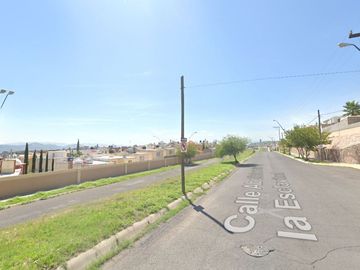¡¡Atención Inversionistas!! Venta de Casa en Remate Bancario, Col. Paseos de Chihuahua.