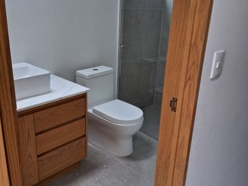 VENDO CASA NUEVA BOSQUE ESMERALADA UNICA