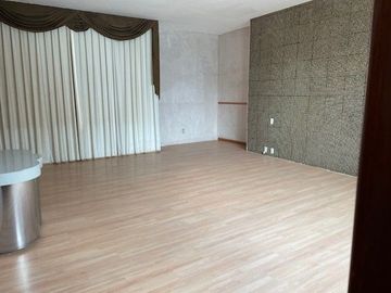 CASA  VENTA BUGAMBILIAS  OPORTUNIDAD ZAPOPAN JAL.
