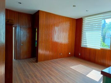 CASA  VENTA BUGAMBILIAS  OPORTUNIDAD ZAPOPAN JAL.
