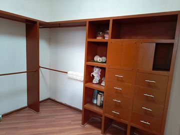 CASA  VENTA BUGAMBILIAS  OPORTUNIDAD ZAPOPAN JAL.