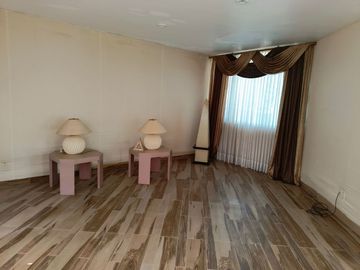 CASA  VENTA BUGAMBILIAS  OPORTUNIDAD ZAPOPAN JAL.