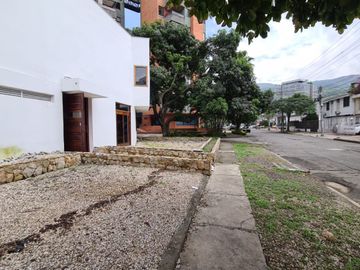 VENDO CASA ESQUINERA  CALI VALLE DEL CAUCA BARRIO SAN VICENTE SECTOR CHIPICHAPE NORTE DE