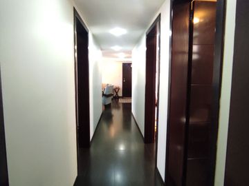 SOLCA VENDO HERMOSO DEPARTAMENTO TRES DORMITORIOS