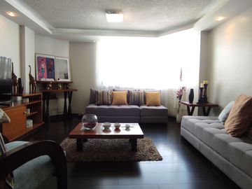 SOLCA VENDO HERMOSO DEPARTAMENTO TRES DORMITORIOS