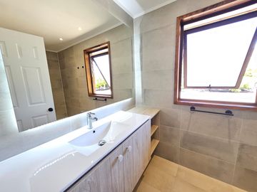 BROKER-OLMUE- CONDOM.-3D-3B-4EST-CASA VISITAS- QUINCHO-PISCINA- PALTOS